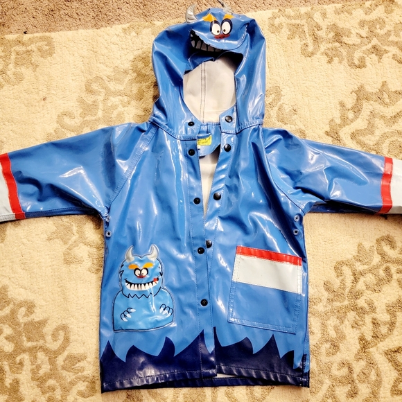 Western Chief Other - 3T Raincoat Western Chief snap close with pockets and brimmed hood